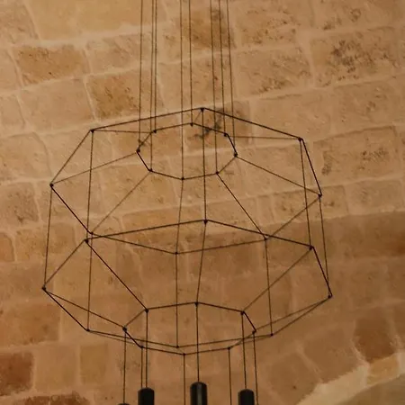 & Via Veneto Monopoli