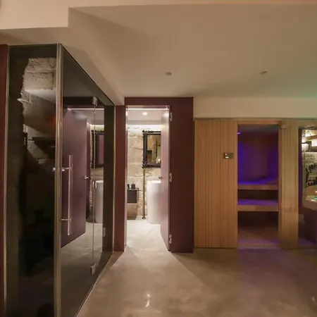 & Via Veneto * Monopoli